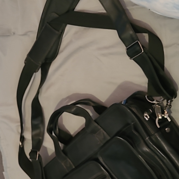 Wilson's sturdy work/laptop bag - Picture 6 of 9